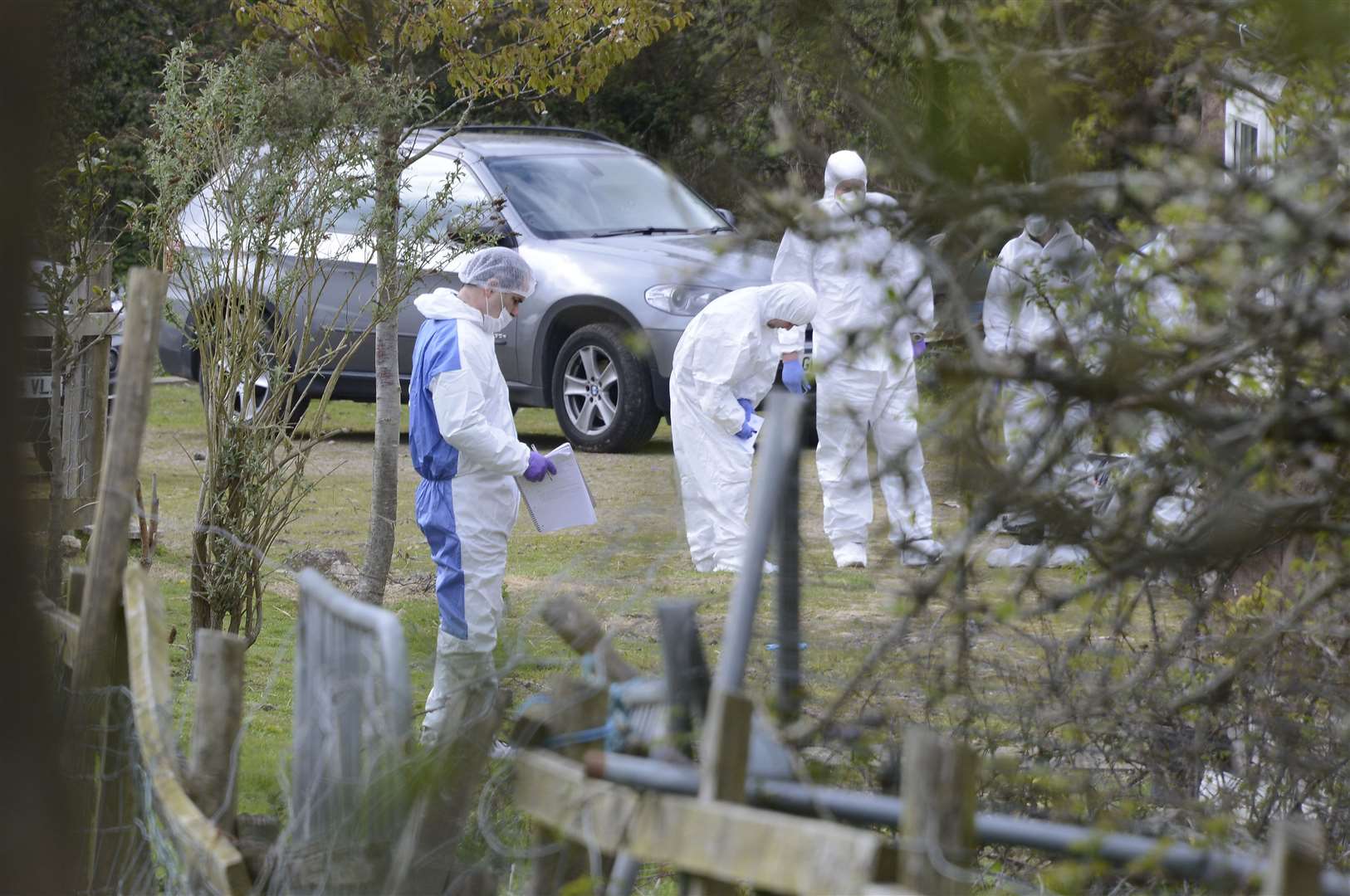 Goudhurst Police shooting. Police at the scenePicture: Paul Amos FM4322354 (42101181)