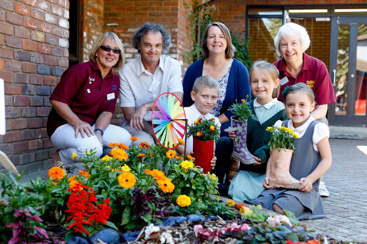 South & South East in Bloom Judges visit Cranbrook Primary School