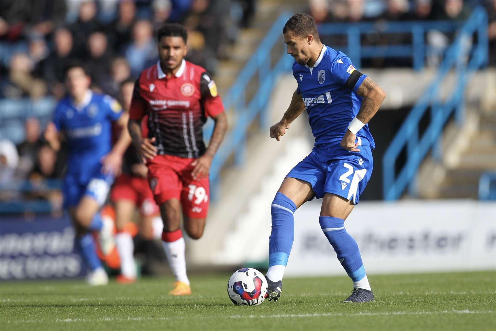 Cheye Alexander on the ball for Gillingham against Stevenage Picture: KPI (60013551)