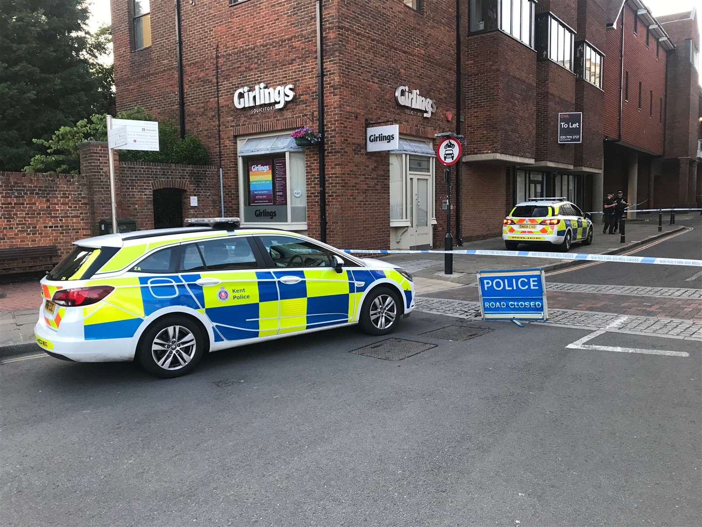 Police cordon in Canterbury (11877802)