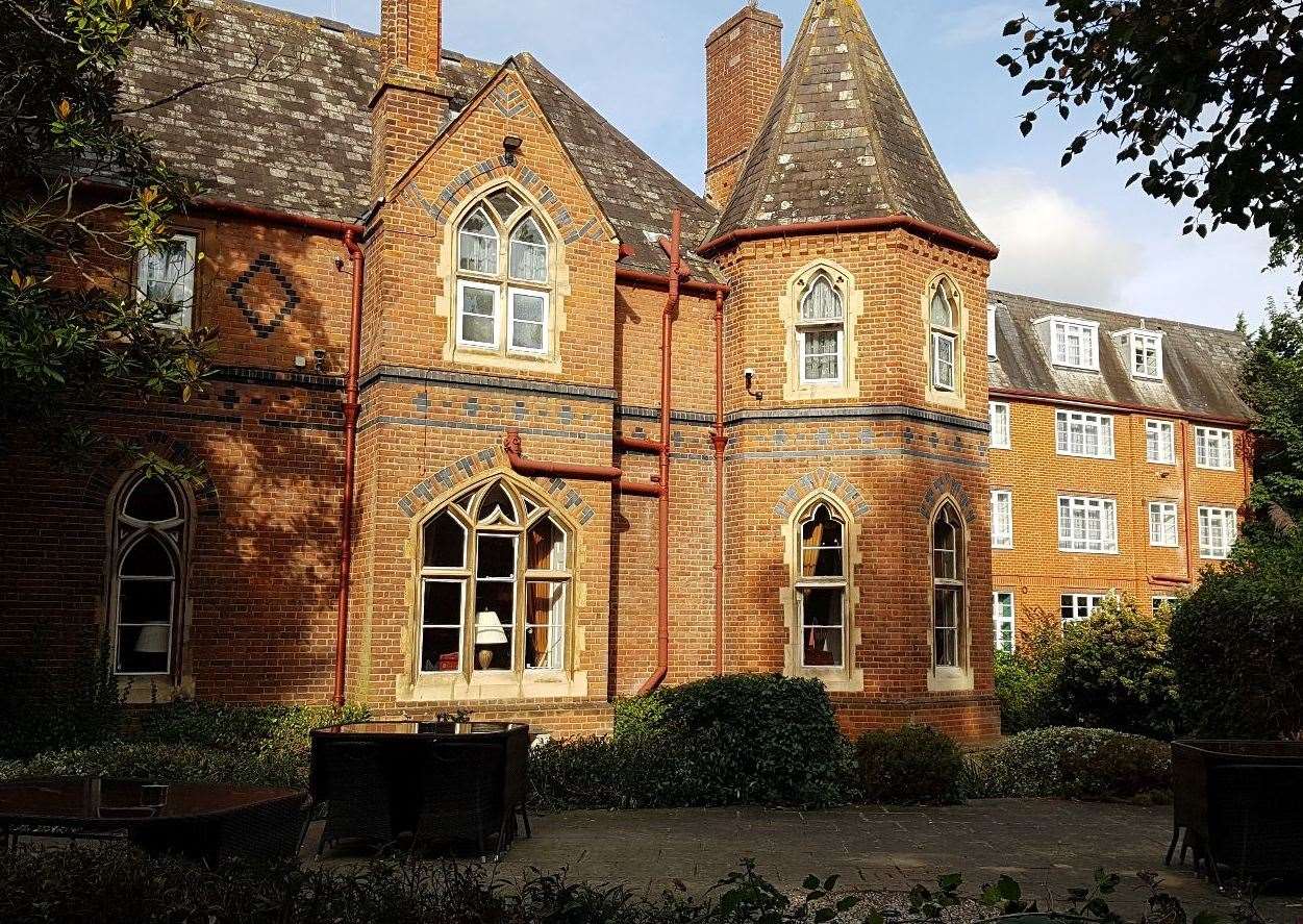 Abbots Barton hotel in New Dover Road, Canterbury