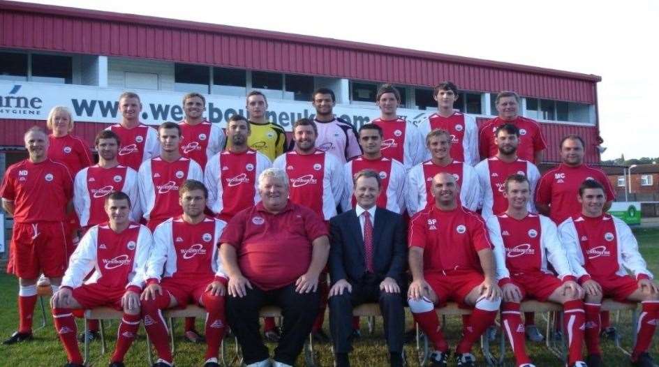 Hythe Town's 2010/11 team Pictue: Hythe Town FC (35513365)