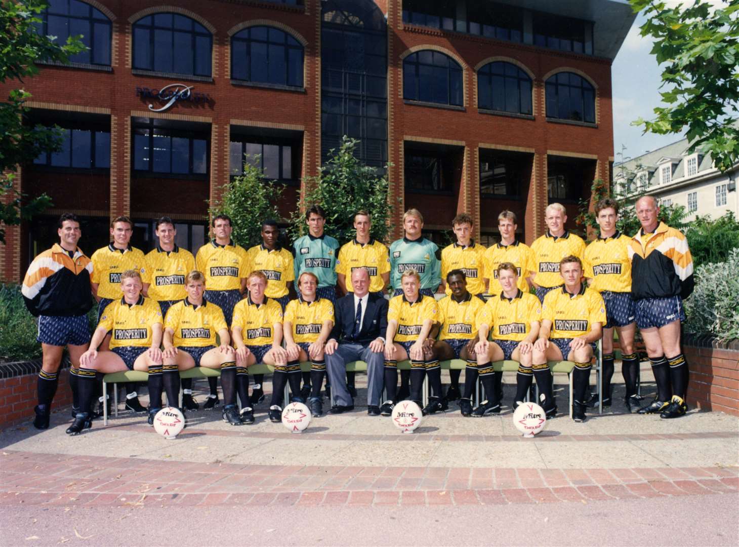 Maidstone United ahead of the 1991/1992 season - manager Graham Carr sits centre front